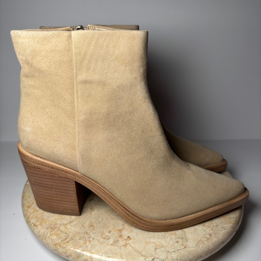 Vince Camuto Tan Suede Rinvalla Bootie‎ Womens 9 Pointed Toe Western